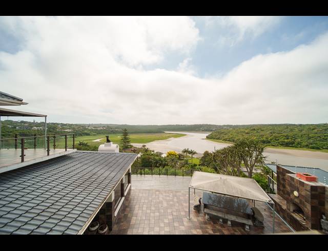 4 BEDROOM HOUSE FOR SALE IN BONZA BAY